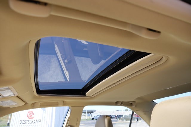 Toyota Camry Vehicle Image 08