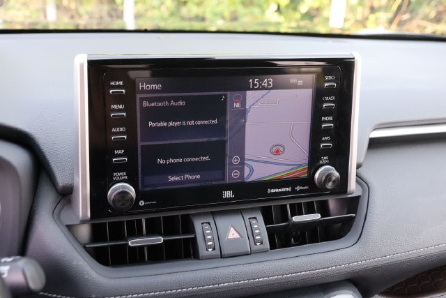 Toyota RAV4 Vehicle Full-screen Gallery Image 15