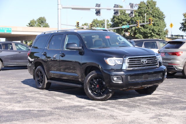 Toyota Sequoia Vehicle Full-screen Gallery Image 2