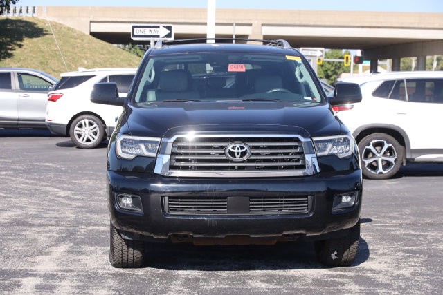 Toyota Sequoia Vehicle Full-screen Gallery Image 4