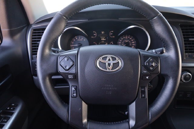 Toyota Sequoia Vehicle Full-screen Gallery Image 13