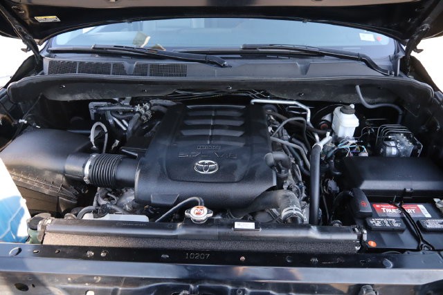 Toyota Sequoia Vehicle Full-screen Gallery Image 33