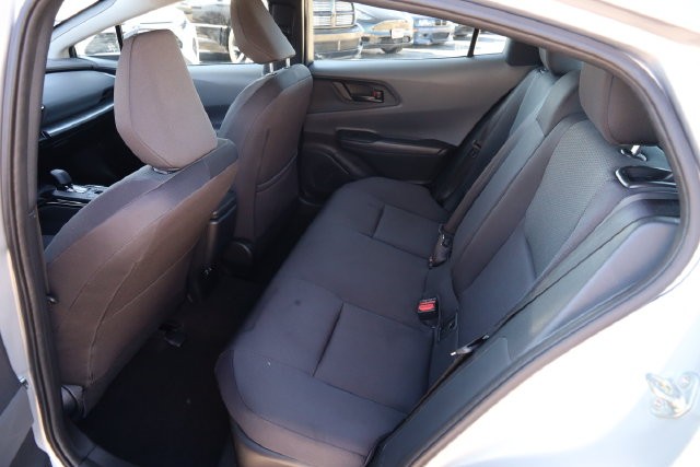 Toyota Prius Vehicle Image 09
