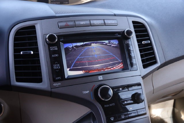 Toyota Venza Vehicle Image 18