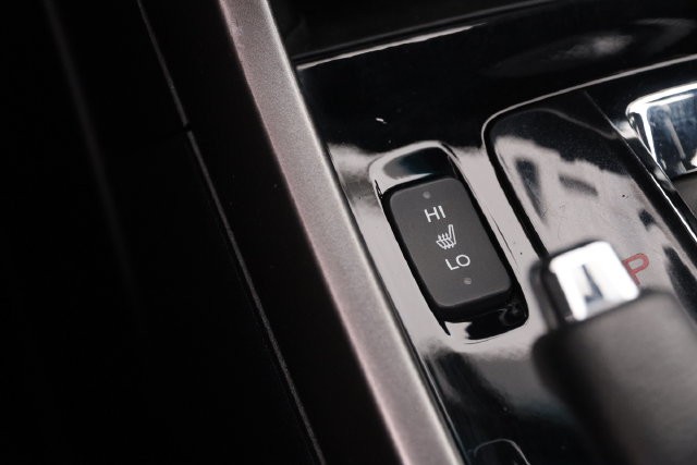 Honda Accord Sedan Vehicle Full-screen Gallery Image 19