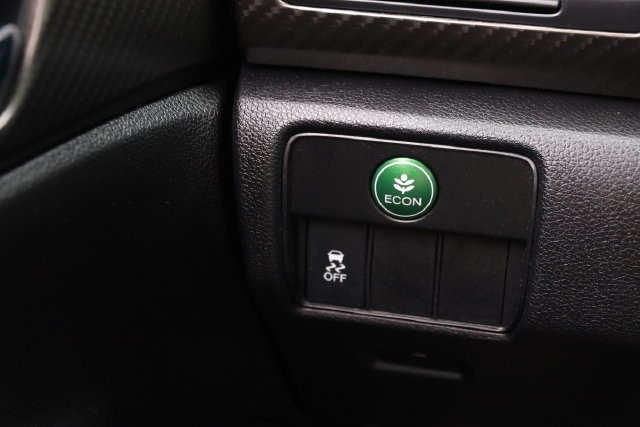 Honda Accord Sedan Vehicle Full-screen Gallery Image 20
