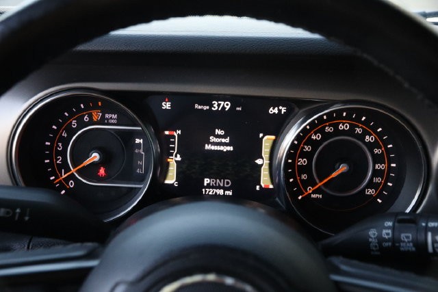 Jeep Wrangler Vehicle Full-screen Gallery Image 13