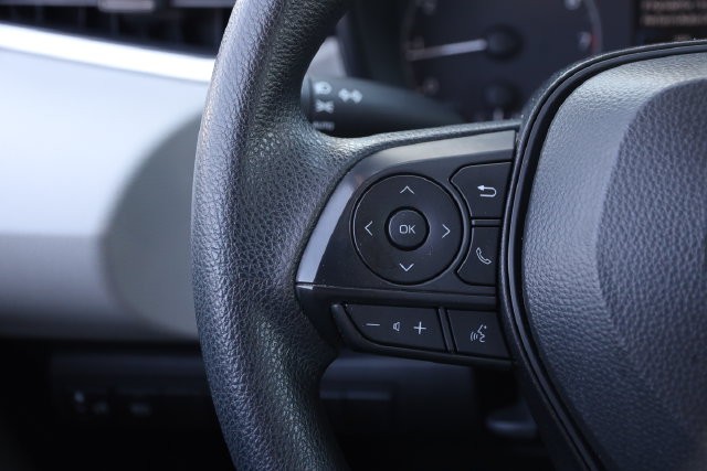Toyota Corolla Vehicle Image 11