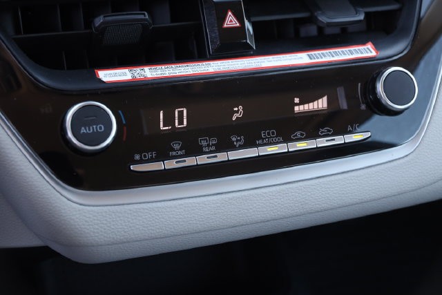 Toyota Corolla Vehicle Image 18