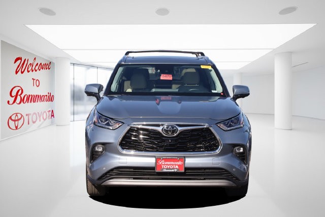 Toyota Highlander Vehicle Image 04