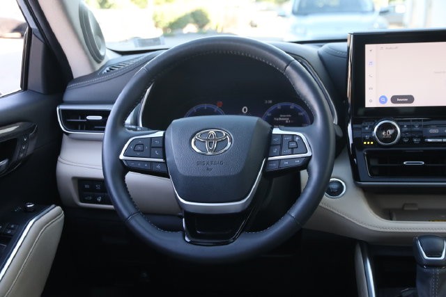 Toyota Highlander Vehicle Image 28