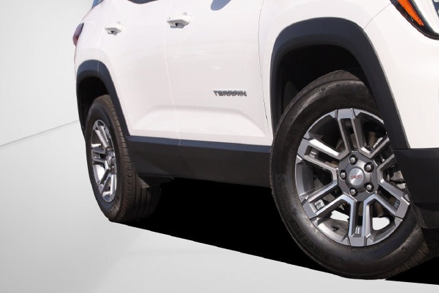 GMC Terrain Vehicle Image 03