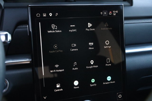GMC Terrain Vehicle Image 16