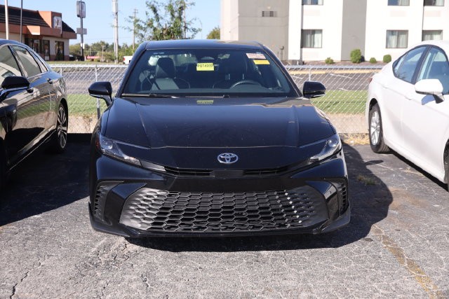 Toyota Camry Vehicle Image 03