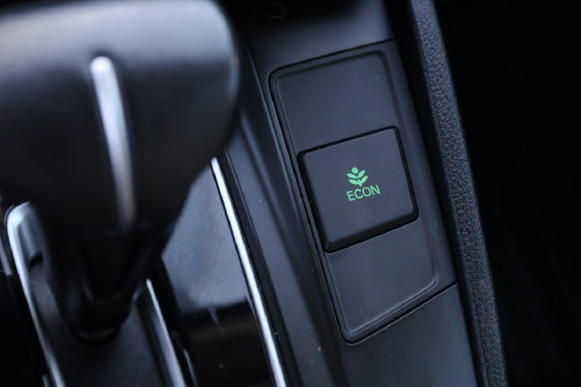 Honda CR-V Vehicle Image 21