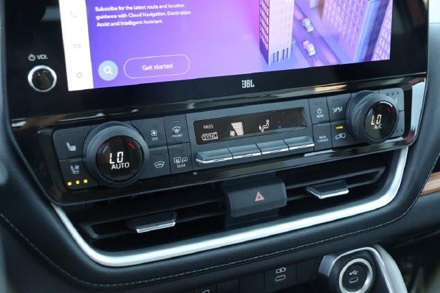 Toyota Grand Highlander Vehicle Image 20