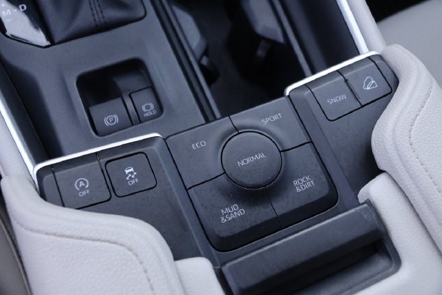 Toyota Grand Highlander Vehicle Image 22