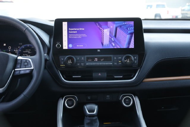 Toyota Grand Highlander Vehicle Image 28