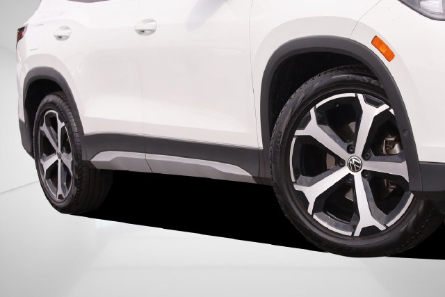 Volkswagen Tiguan Vehicle Image 03