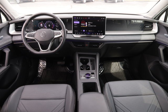 Volkswagen Tiguan Vehicle Image 20