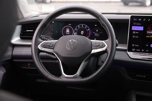 Volkswagen Tiguan Vehicle Image 22
