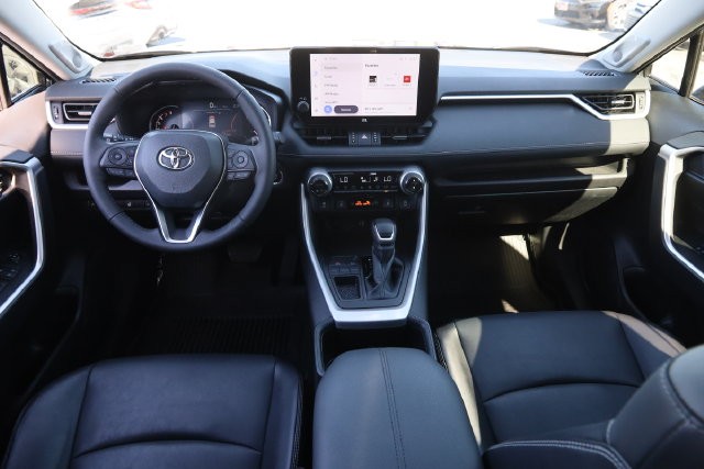 Toyota RAV4 Vehicle Image 23