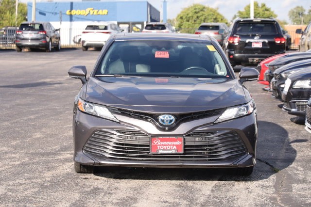 Toyota Camry Vehicle Image 04