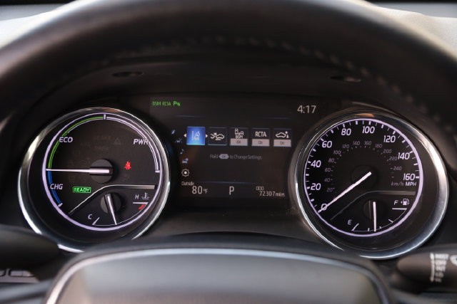 Toyota Camry Vehicle Image 14