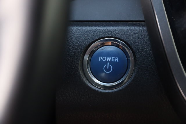 Toyota Camry Vehicle Image 15