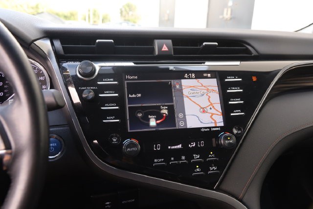 Toyota Camry Vehicle Image 16
