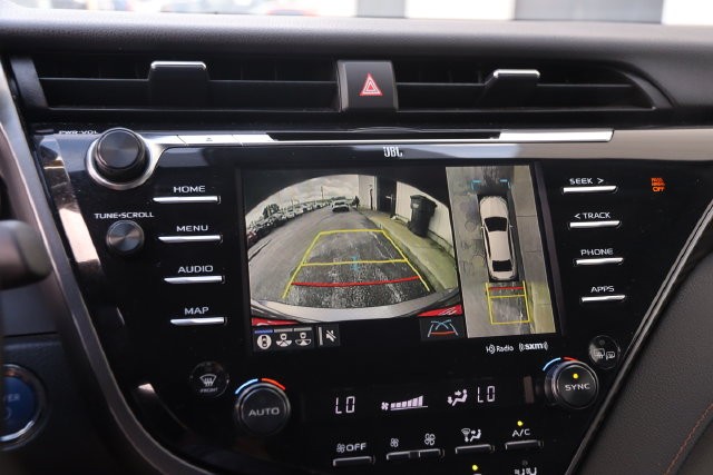 Toyota Camry Vehicle Image 17
