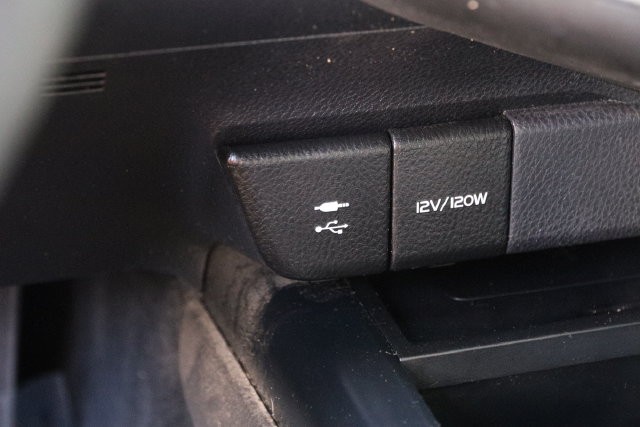 Toyota Camry Vehicle Image 21