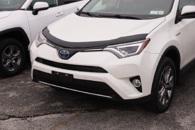 Toyota RAV4 Hybrid Vehicle Image 05