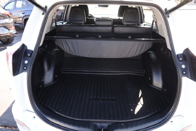 Toyota RAV4 Vehicle Image 07