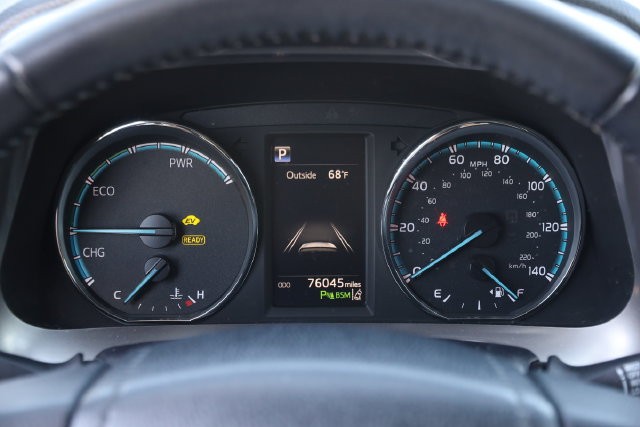 Toyota RAV4 Vehicle Image 15