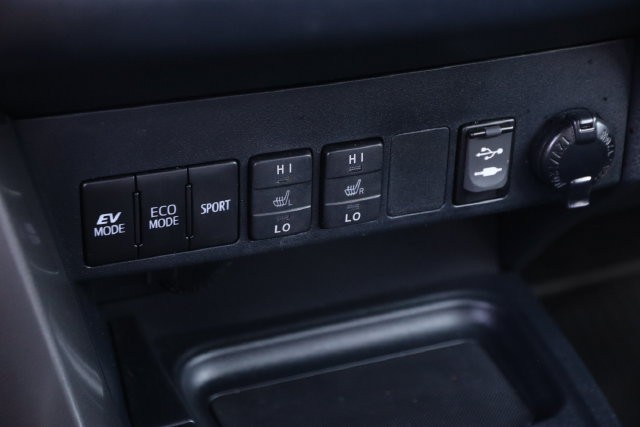 Toyota RAV4 Vehicle Image 20