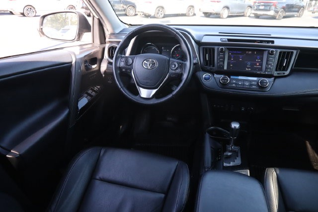 Toyota RAV4 Vehicle Image 23