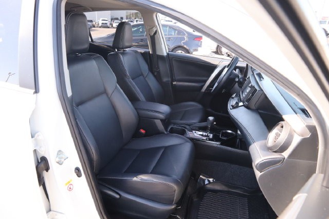 Toyota RAV4 Vehicle Image 27