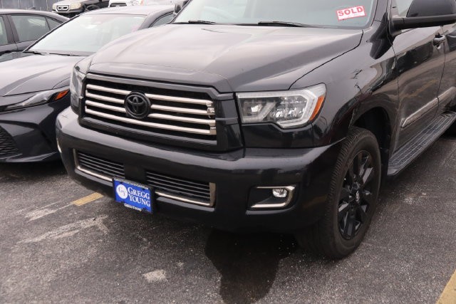 Toyota Sequoia Vehicle Image 05