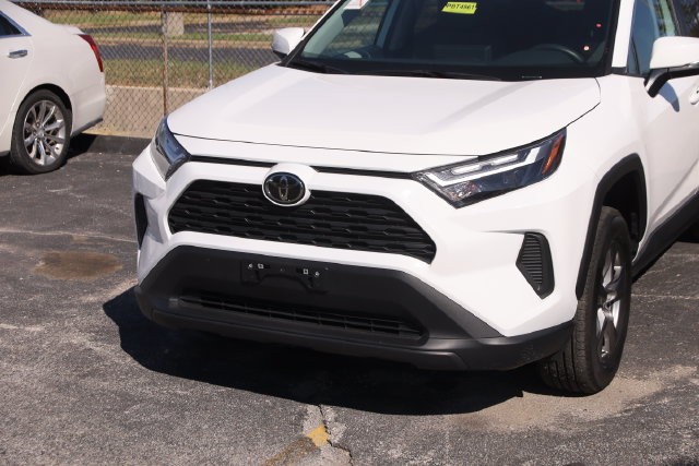 Toyota RAV4 Vehicle Image 05