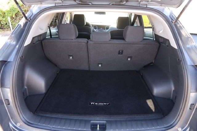Hyundai Tucson Vehicle Image 06
