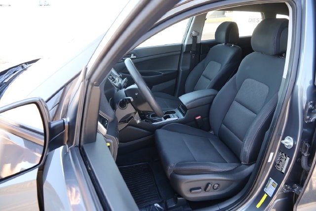 Hyundai Tucson Vehicle Image 07