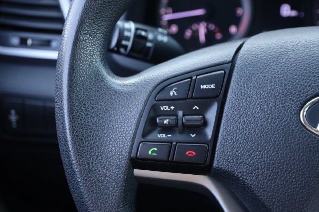 Hyundai Tucson Vehicle Image 10