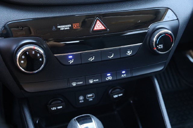 Hyundai Tucson Vehicle Image 16