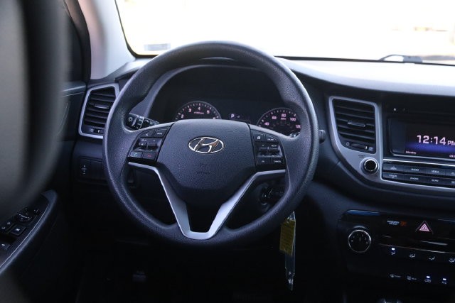 Hyundai Tucson Vehicle Image 22
