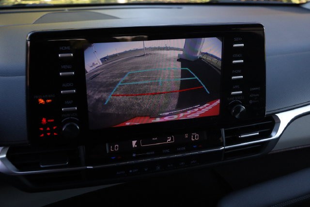 Toyota Sienna Vehicle Full-screen Gallery Image 17