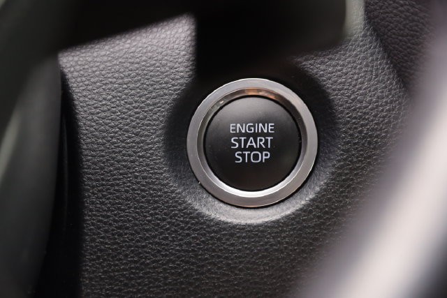 Toyota Corolla Vehicle Full-screen Gallery Image 15
