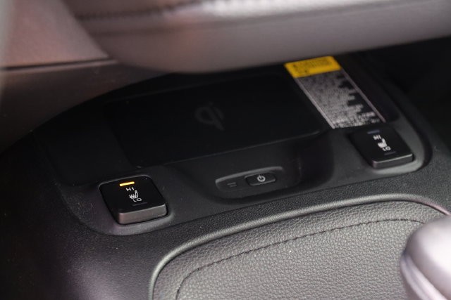 Toyota Corolla Vehicle Full-screen Gallery Image 20