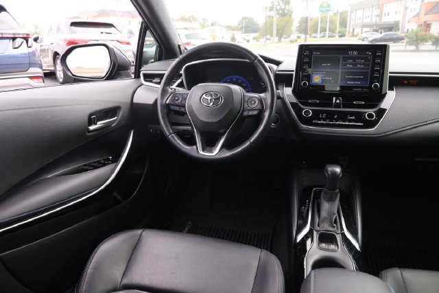 Toyota Corolla Vehicle Full-screen Gallery Image 24