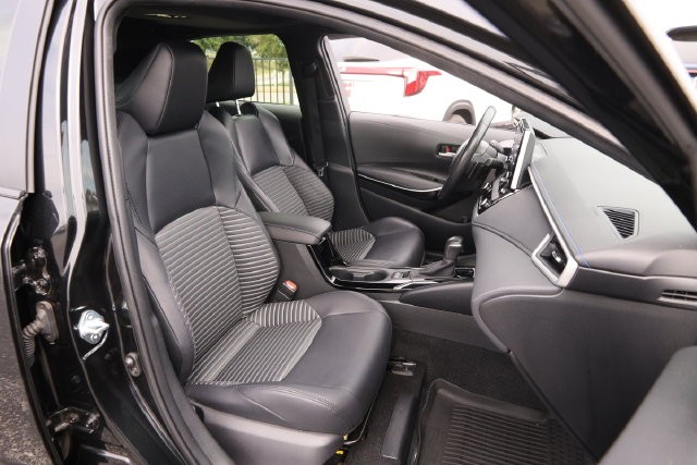 Toyota Corolla Vehicle Full-screen Gallery Image 28